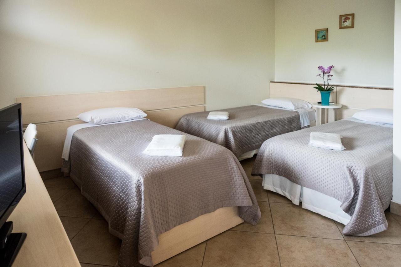 Holambra Garden Hotel 외부 사진 A room at the hotel