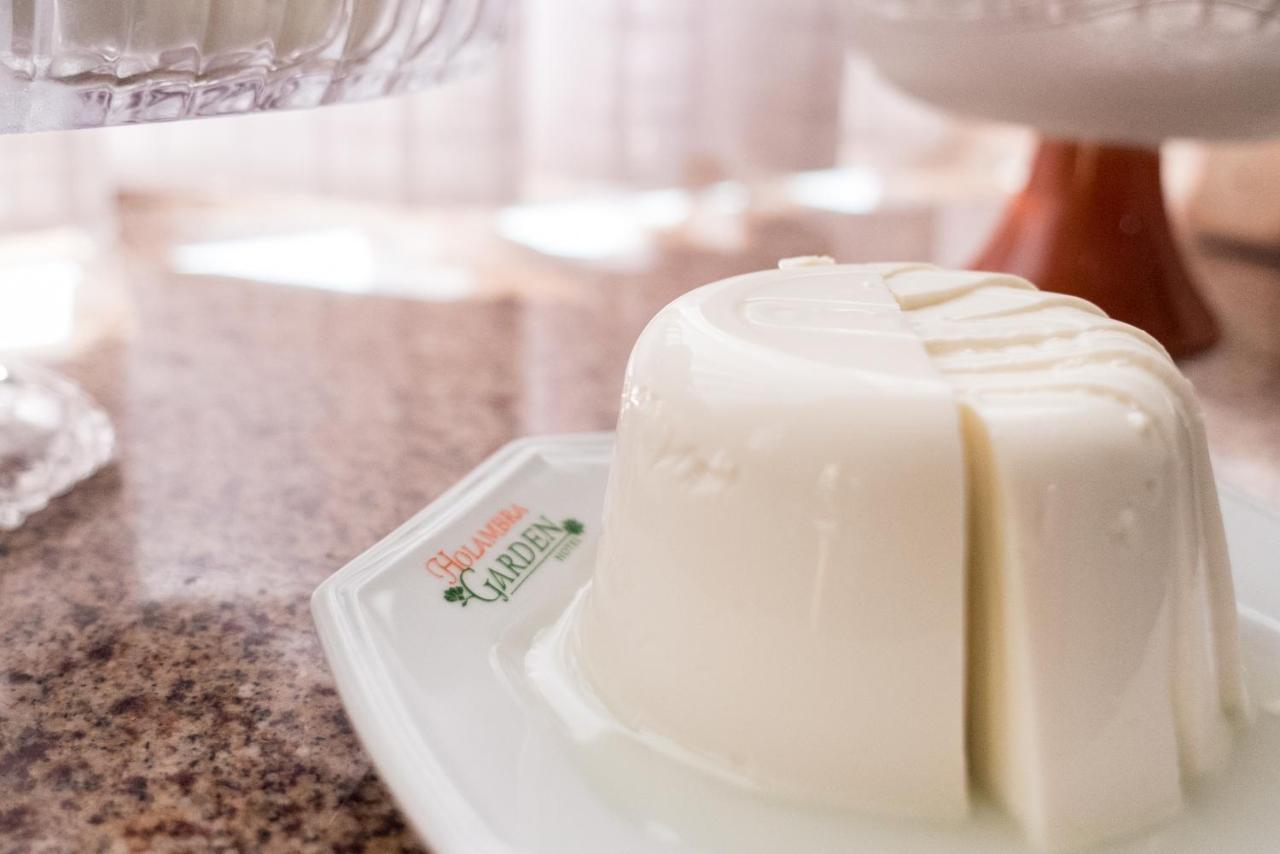 Holambra Garden Hotel 외부 사진 A Christmas pudding