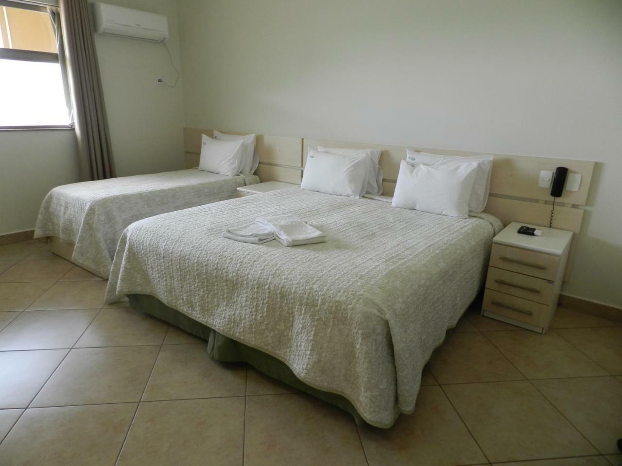 Holambra Garden Hotel 외부 사진 A hotel room in Brazil